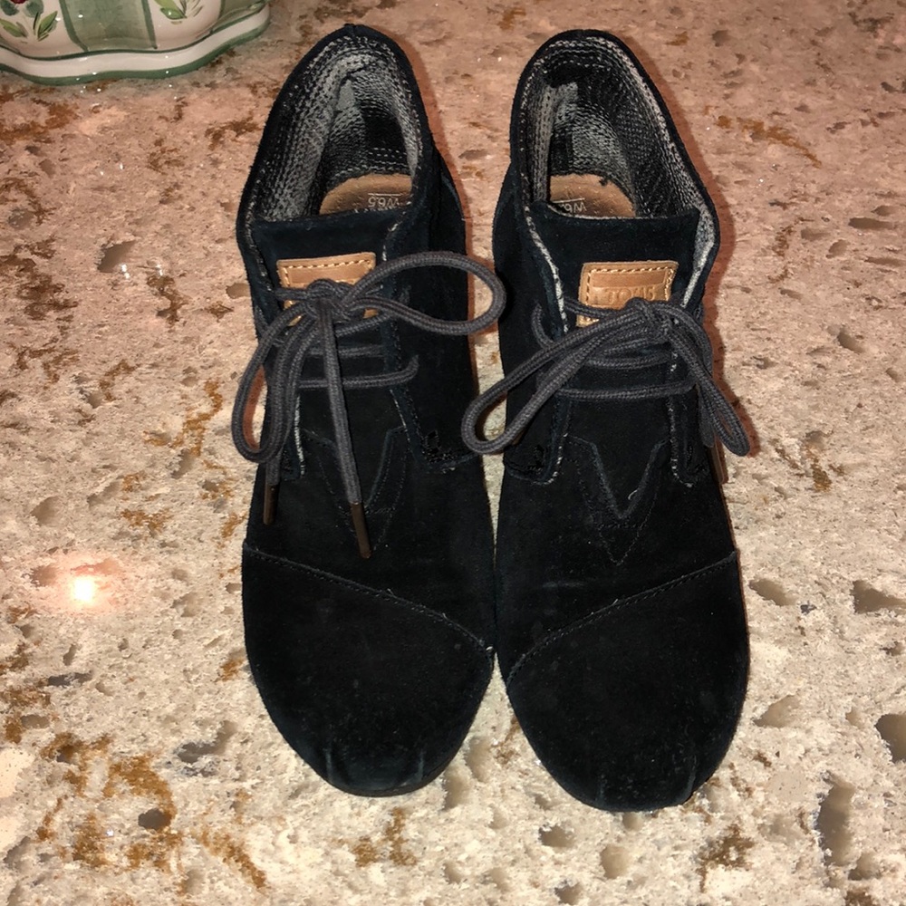 Toms Desert Wedge Booties